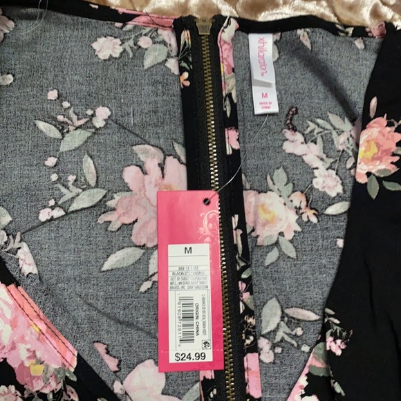 NWT Black and pink floral zippered dress with side bow - Picture 6 of 7